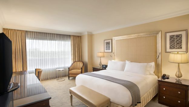 Deluxe Suite bed room