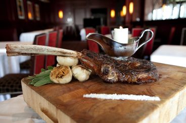 Bull & Bear Signature Tomahawk Ribeye