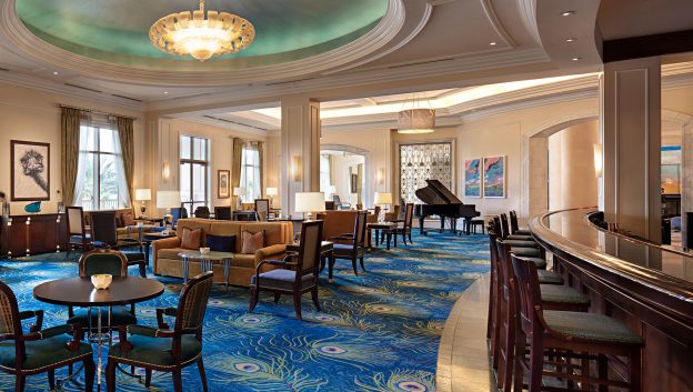 peacock alley lounge area