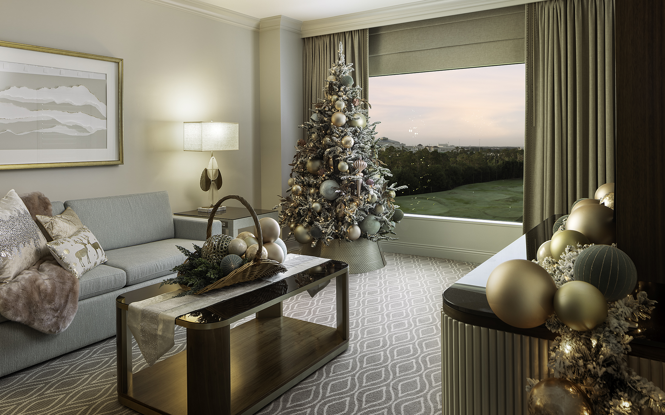 Cool Christmas Suite Living Room 