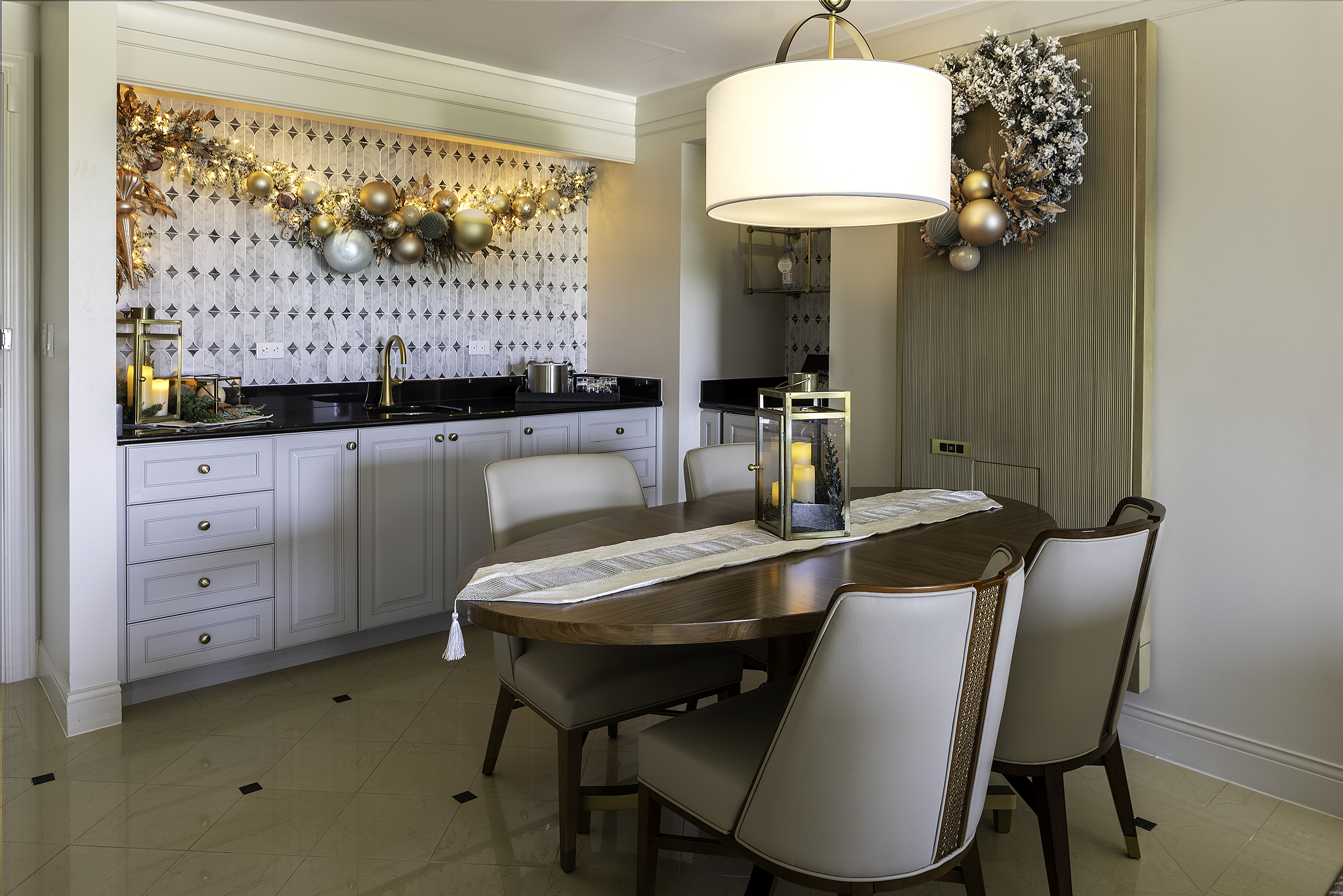 Sparkle & Shine Suite Kitchen