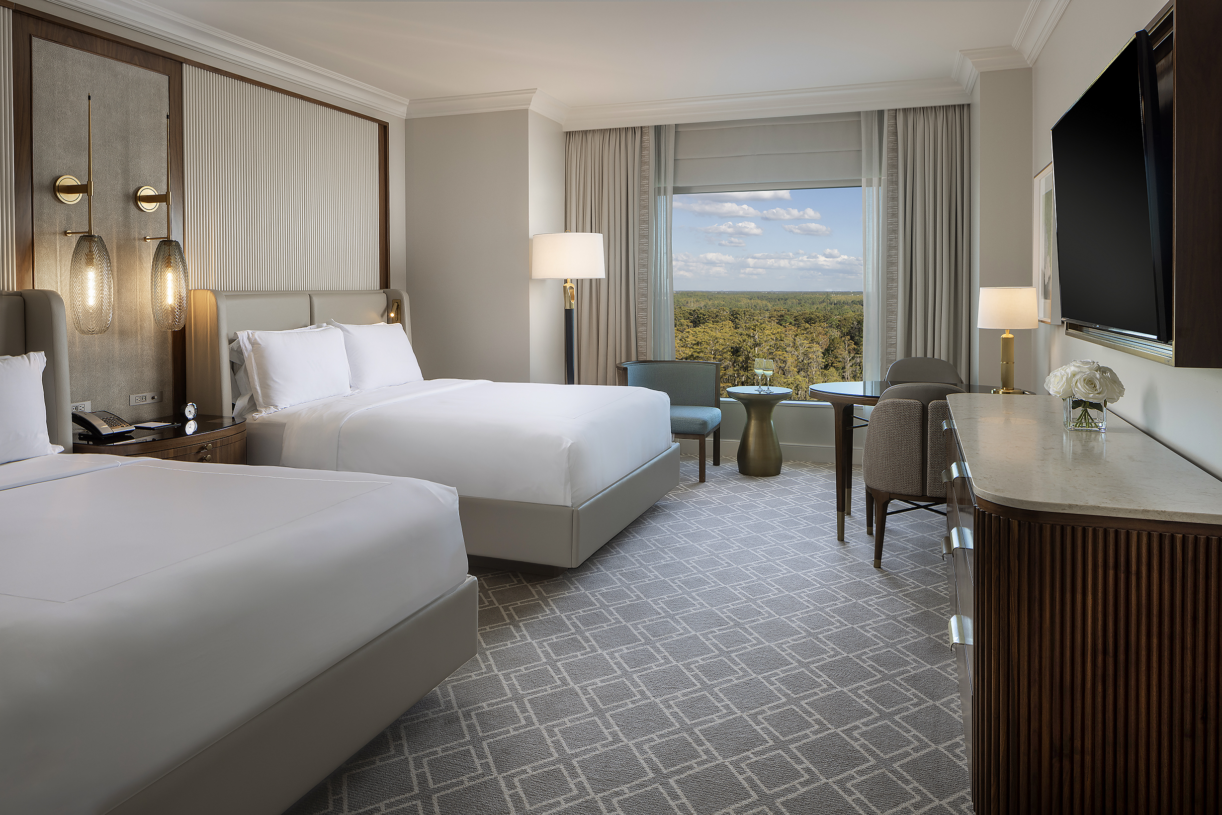 Deluxe High Floor Guest Room - Waldorf Astoria Orlando