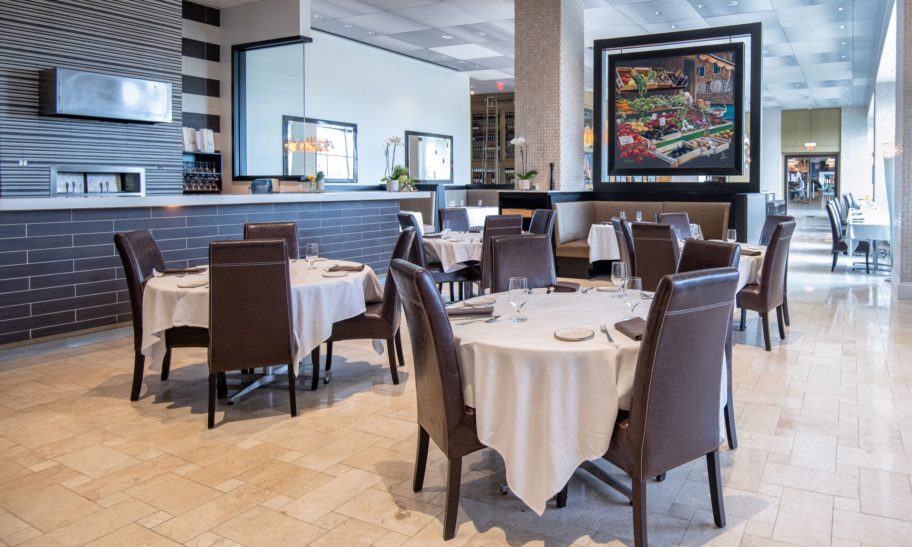 la luce dining room